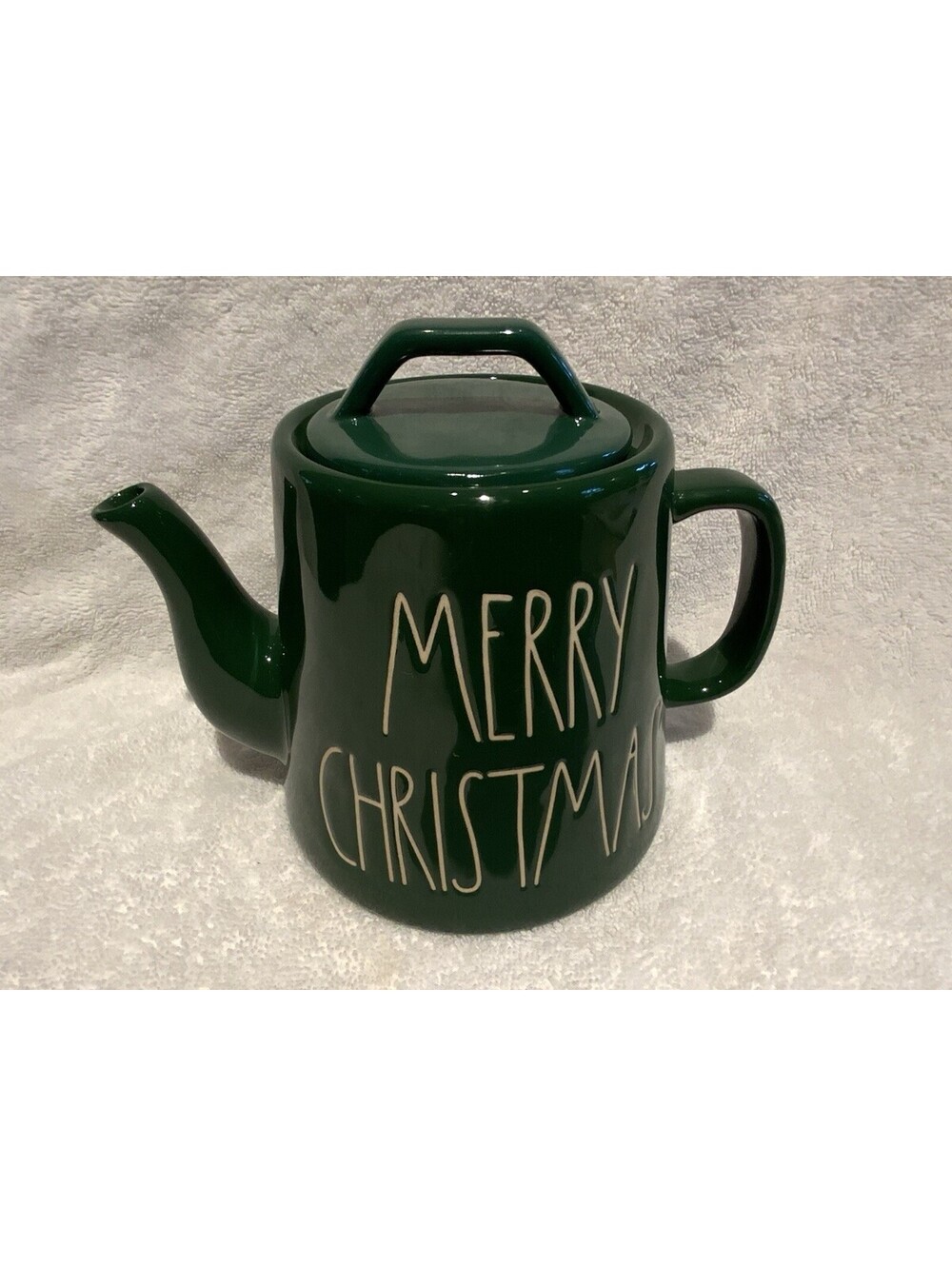 Rae Dunn Farmhouse Style Green Ceramic ‘Merry Christmas’ 32oz. Teapot W/Lid